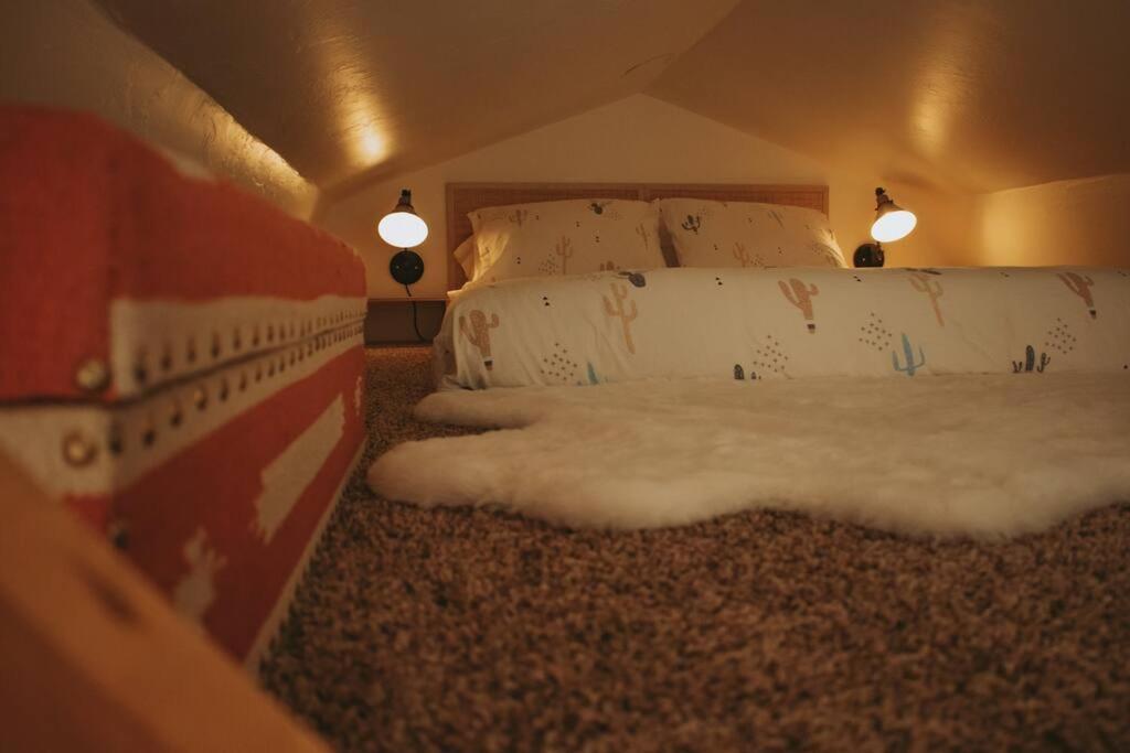 Agave Tiny House At Cactus Flower-Hot Tub-Pet Friendly-No Pet Fees! Albuquerque Exterior foto