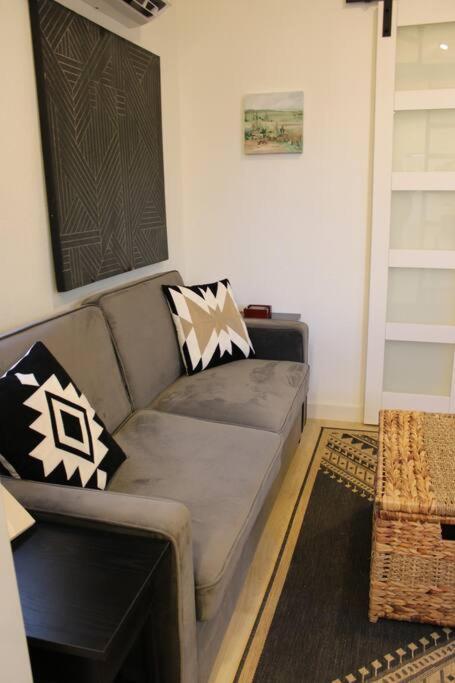 Agave Tiny House At Cactus Flower-Hot Tub-Pet Friendly-No Pet Fees! Albuquerque Exterior foto