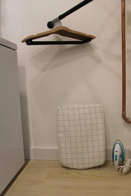 Agave Tiny House At Cactus Flower-Hot Tub-Pet Friendly-No Pet Fees! Albuquerque Exterior foto
